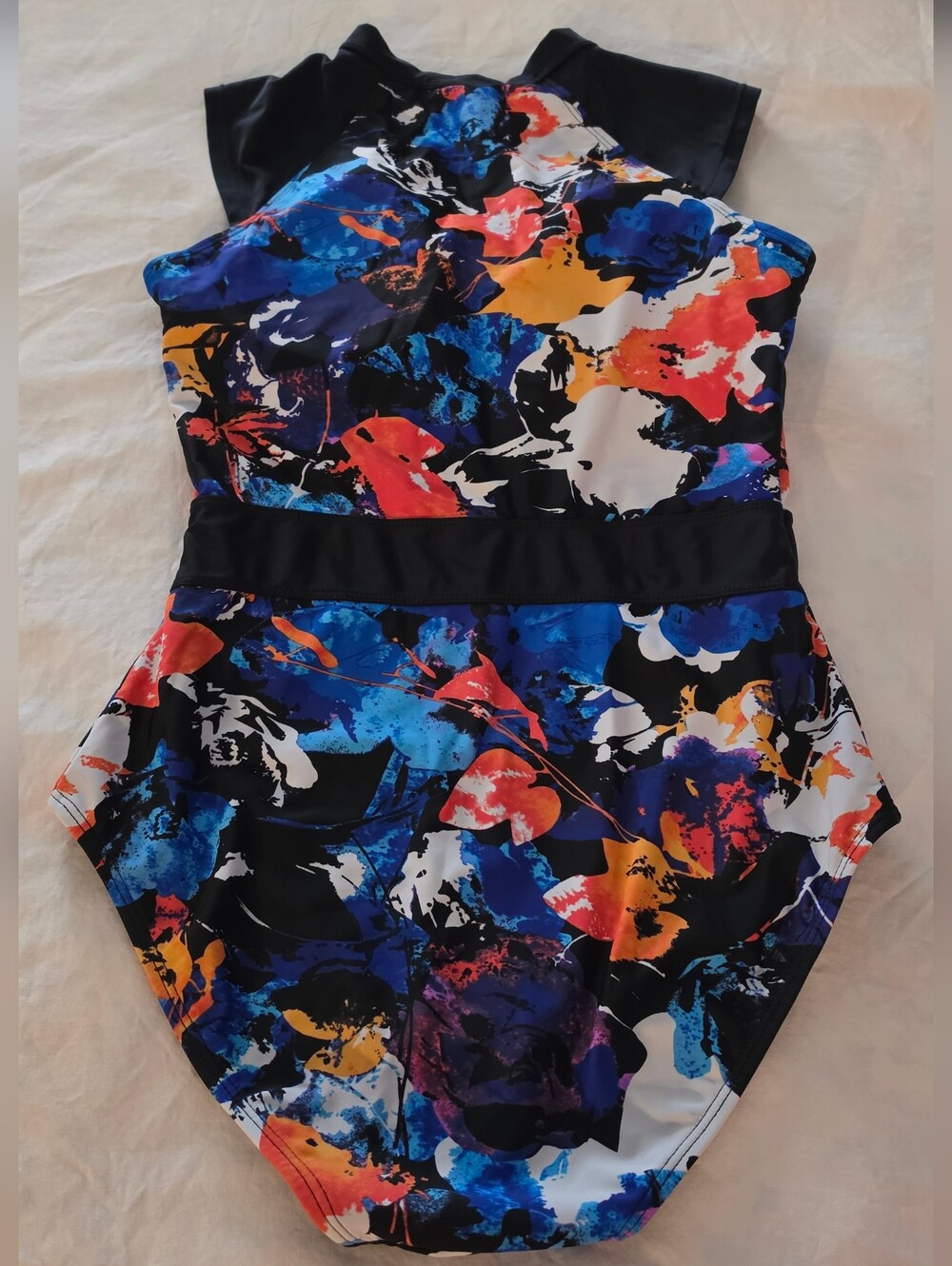 Multicolor One-Piece Rash Guard Swimsuit - Picture 2 of 4